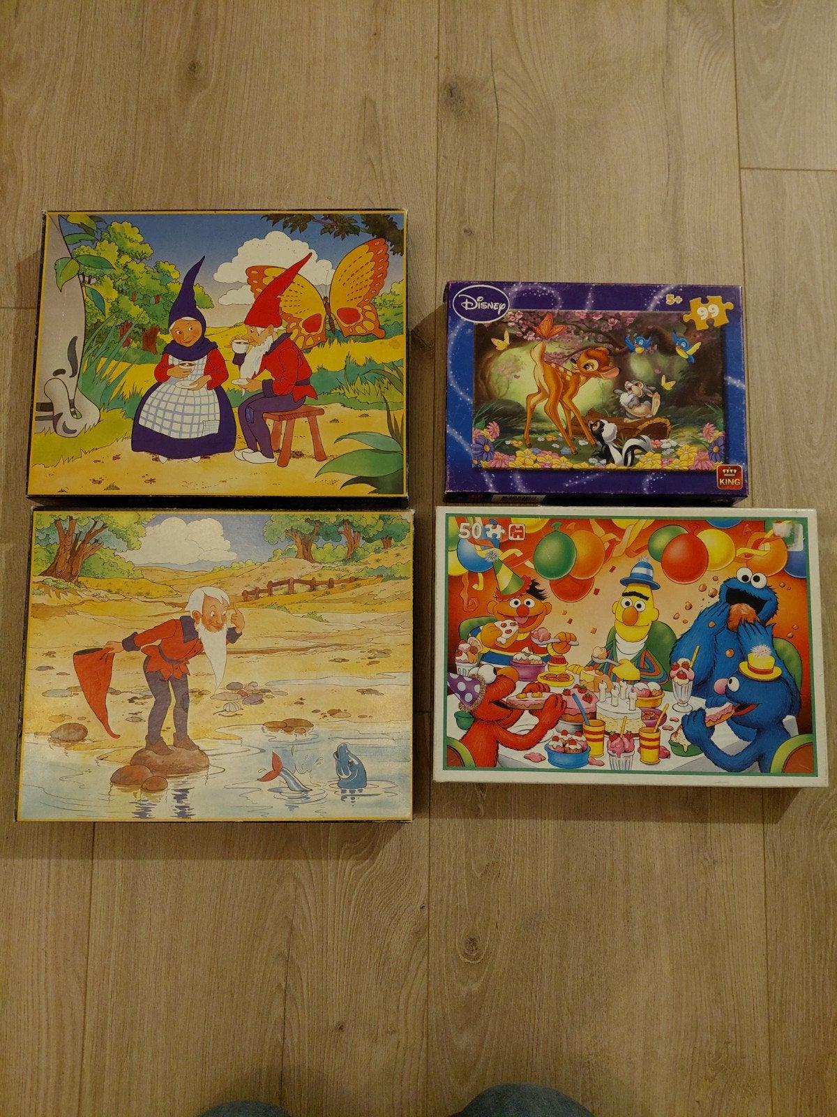 4 leuke kinderpuzzels: Piggelmee, Bambi, Sesamstraat, Ophalen of Verzenden, Meer dan 50 stukjes, Gebruikt, 4 tot 6 jaar
