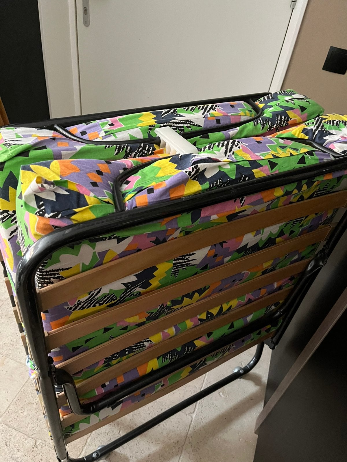 Logeerbed, Ophalen, Eenpersoons, 190 cm of minder, Zo goed als nieuw