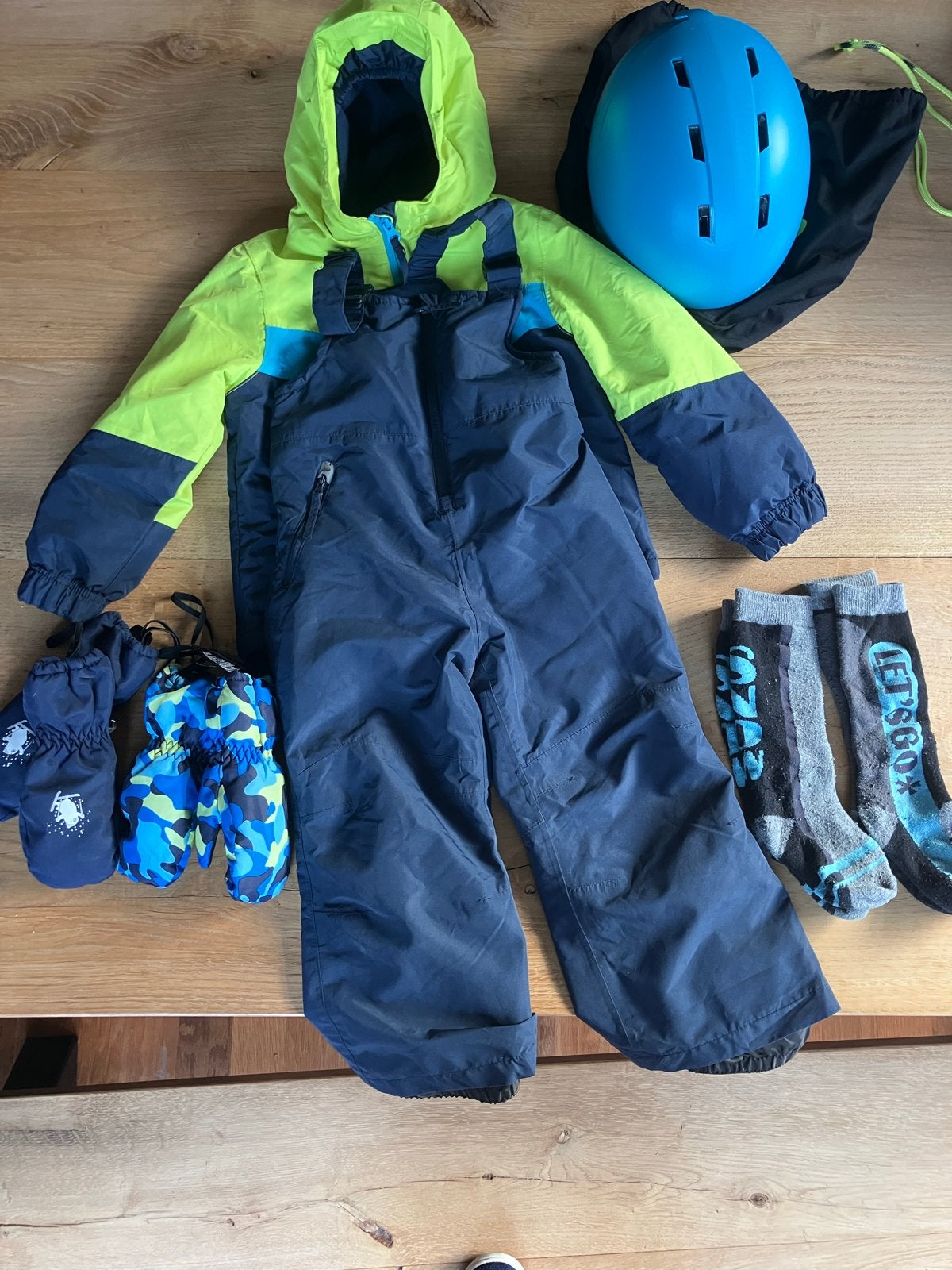 Complete ski-outfit voor kinderen (maat 98/104), Kleding | Heren, Ophalen of Verzenden, Zo goed als nieuw, Overige maten, Overige typen