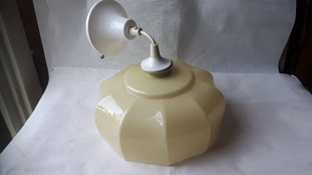 Vintage crèmekleurige opaline glazen hanglamp., Ophalen of Verzenden, Zo goed als nieuw, Glas