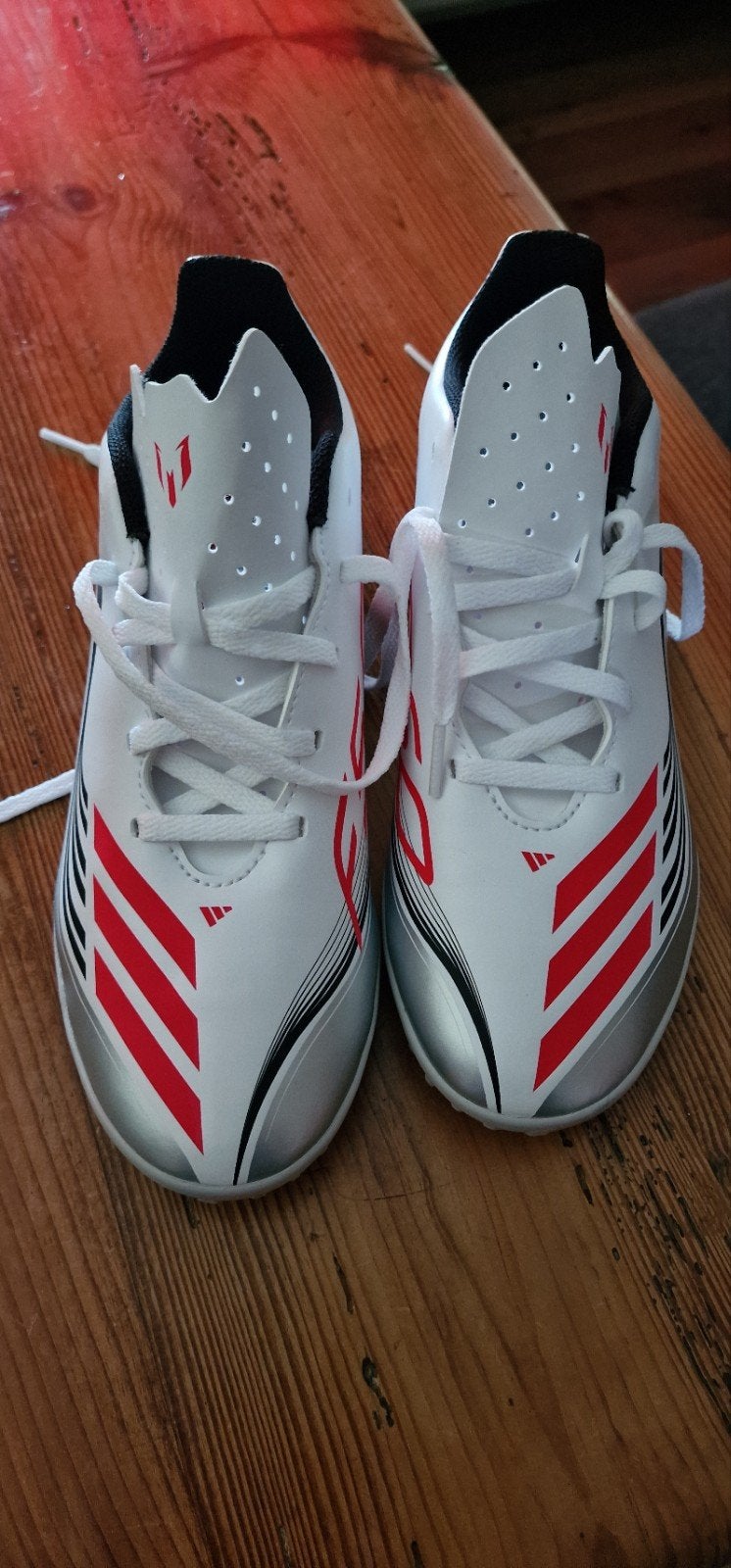 Adidas Messi voetbalschoenen maat 38,5. Nieuw!!, Maat XS of kleiner, Ophalen, Nieuw, Schoenen