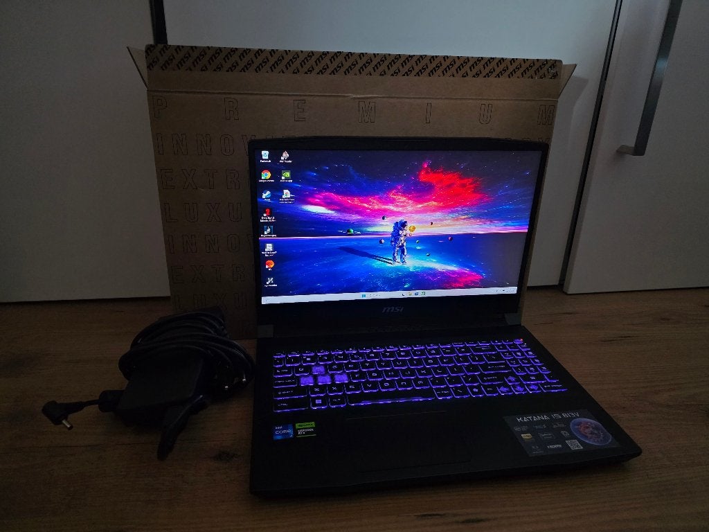 MSI Katana 15 B13V Gaming Laptop - Zo goed als nieuw, Computers en Software, Intel® Core™ i7 , Ophalen of Verzenden, Zo goed als nieuw