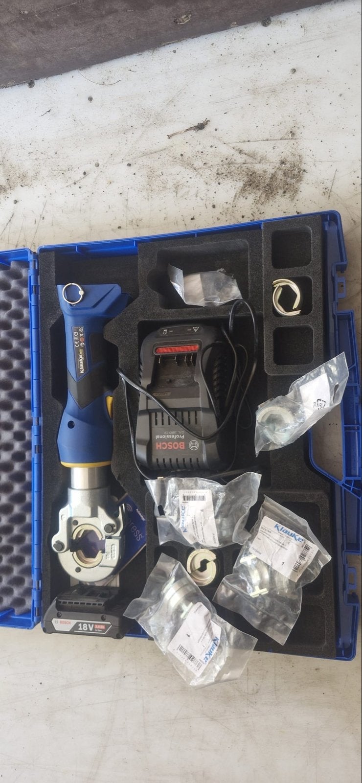 Klauke EK6022CMF Accu-hydraulische Perstang 6-300mm², Ophalen of Verzenden, Gebruikt, Overige typen, Overige merken