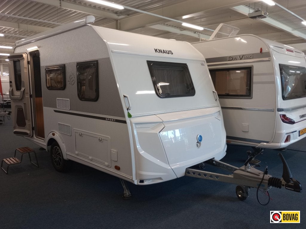 Knaus Sport 400 QD Thule Omnistor, vloerverw, Caravans en Kamperen, Bedrijf, Tot en met 3, Knaus, Dwarsbed