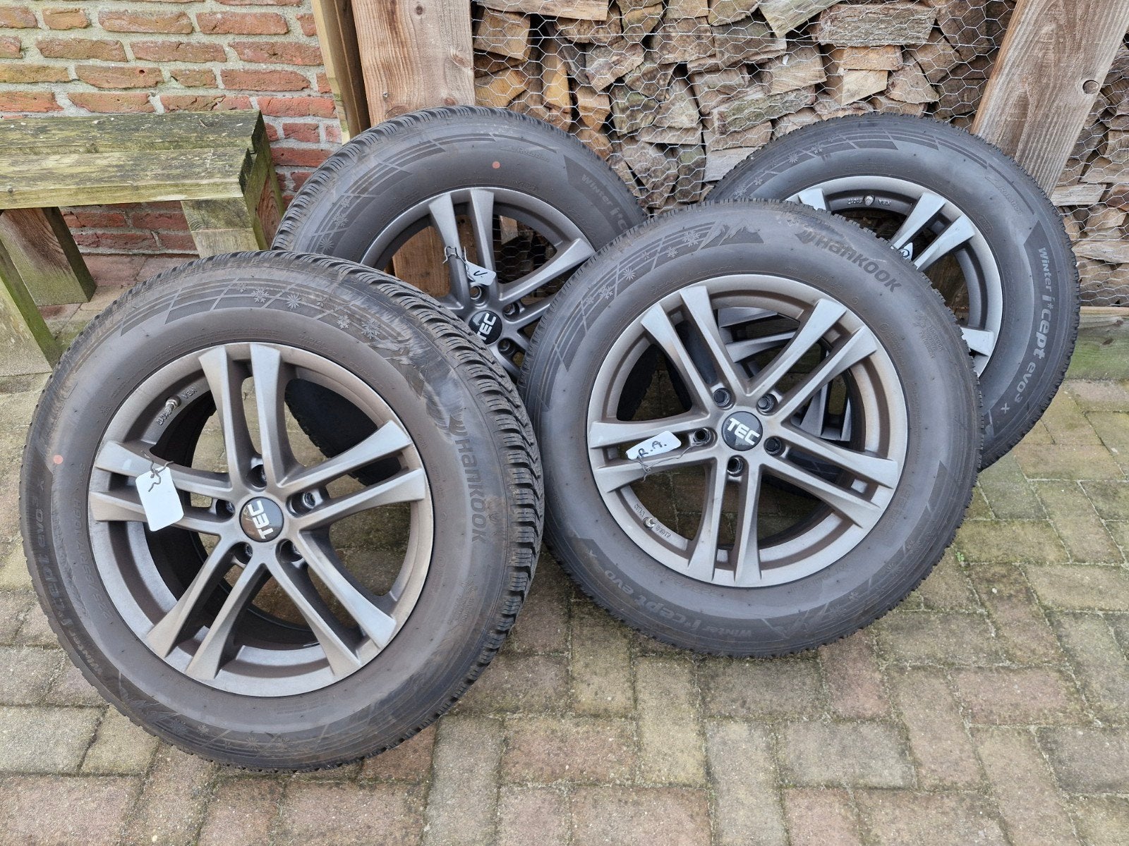 sportvelgen met winterbanden  hyundai nissan kia, Ophalen, Hyundai