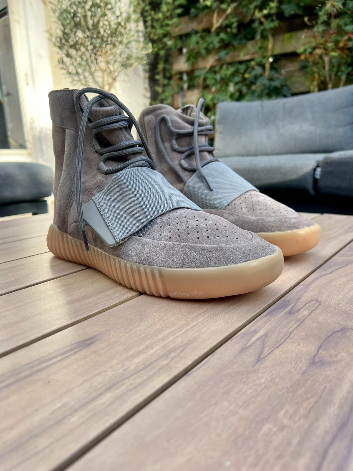 Yeezy Boost 750 - Grijs - Maat 44, Ophalen of Verzenden, Gedragen, Overige kleuren, Sneakers of Gympen