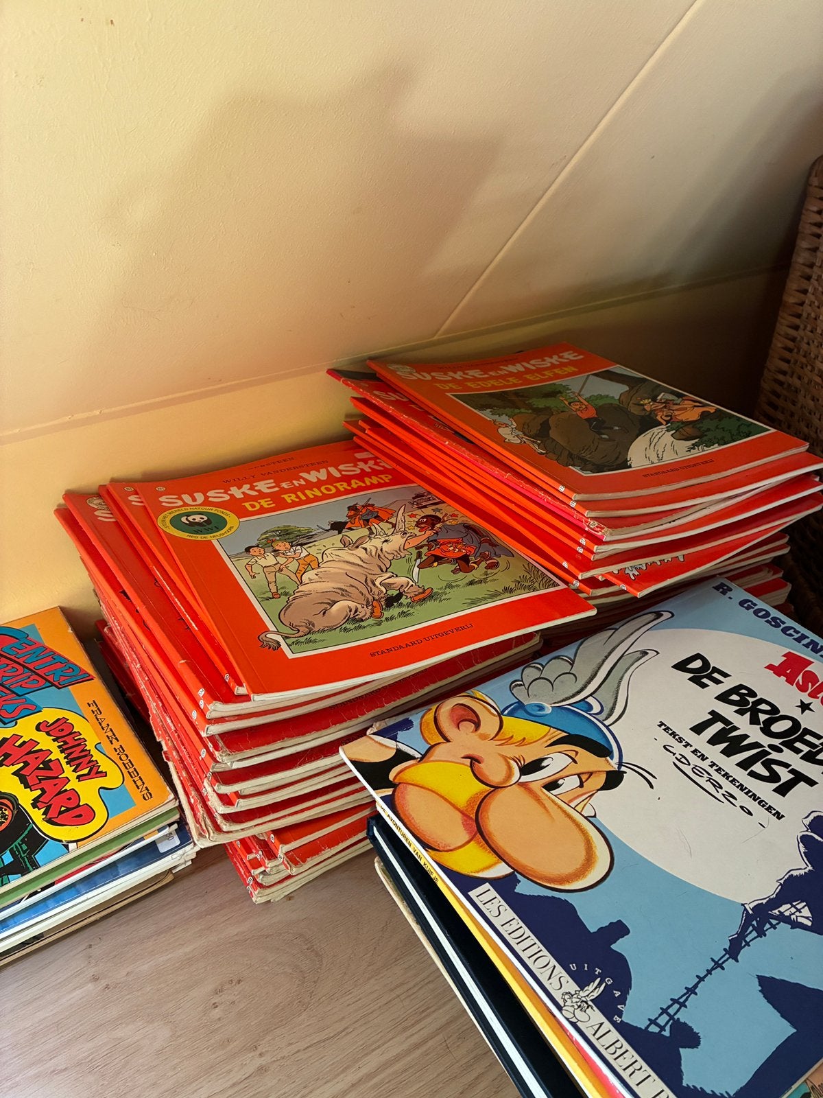 Stapel Suske en Wiske en andere stripboeken, Boeken, Meerdere comics, Ophalen, Gelezen, Europa