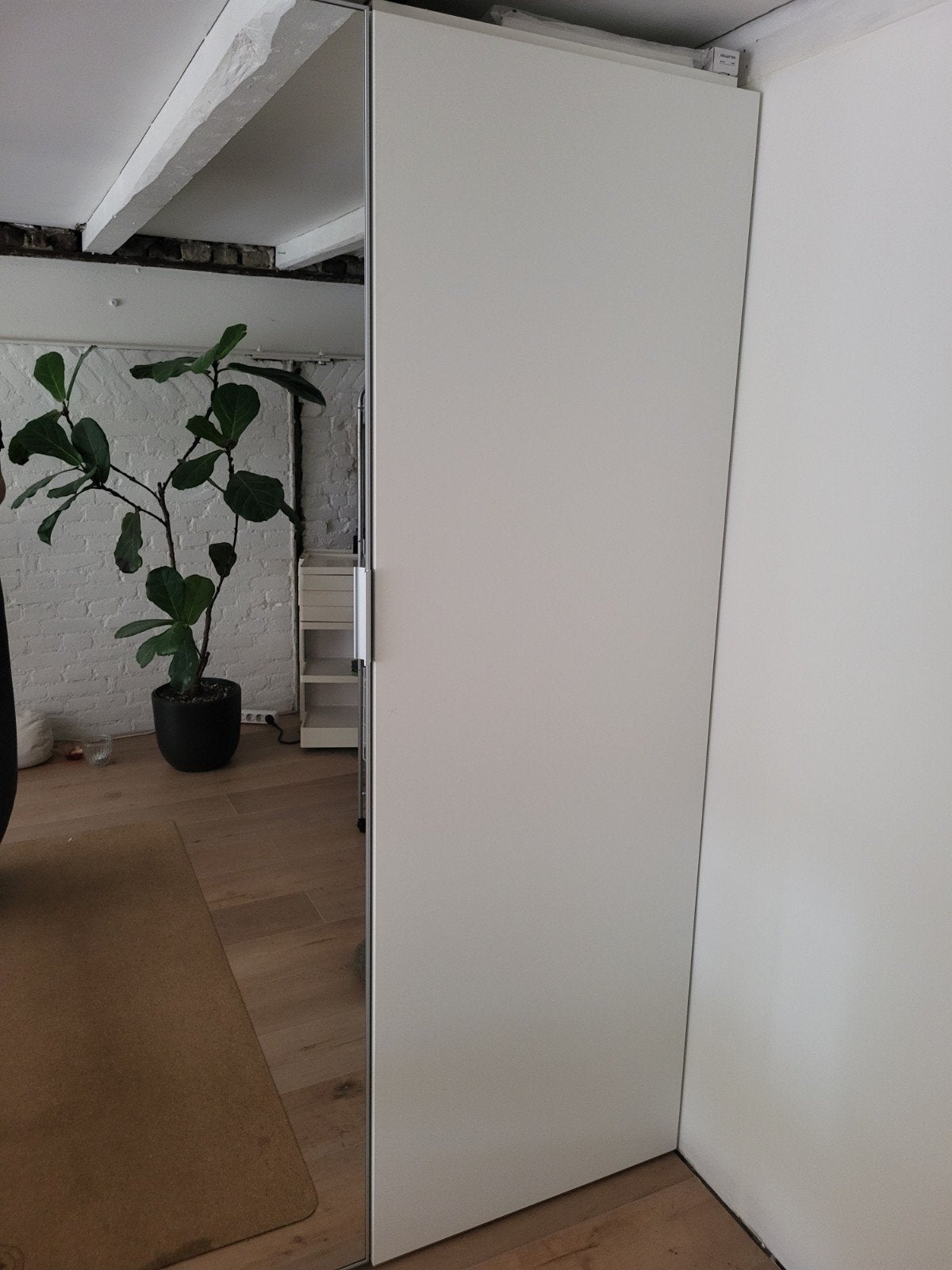 Kastdeur FONNES van Ikea, Ophalen, 25 tot 50 cm, 50 tot 100 cm, 150 tot 200 cm