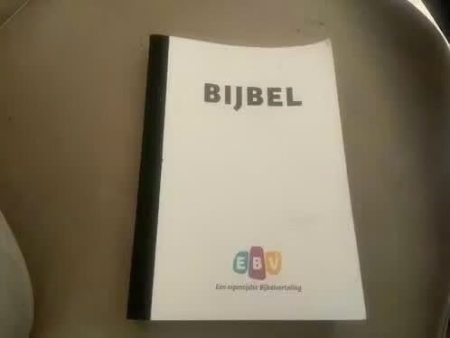 Bijbel EBV - Een eigentijdse Bijbelvertaling, Ophalen of Verzenden, Zo goed als nieuw, Diverse Auteurs, Christendom | Katholiek