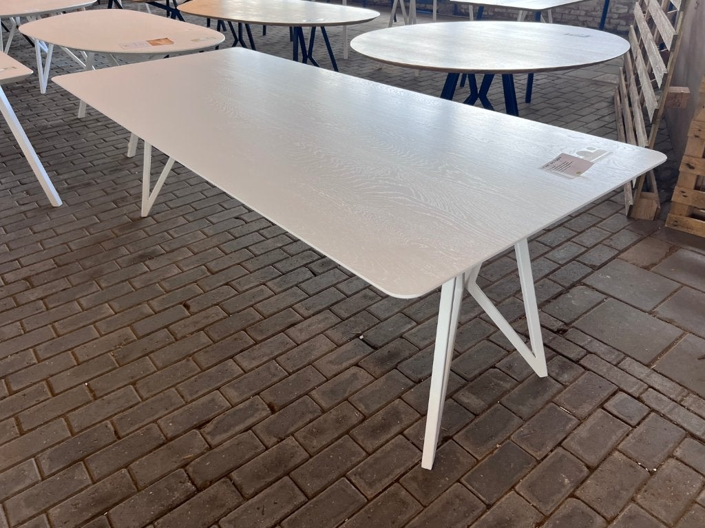 Studio Henk Eettafel Wit 240 x 100 Butterfly | Van €3069, nu, 100 tot 150 cm, Studio Henk, Ophalen of Verzenden, Studio Henk