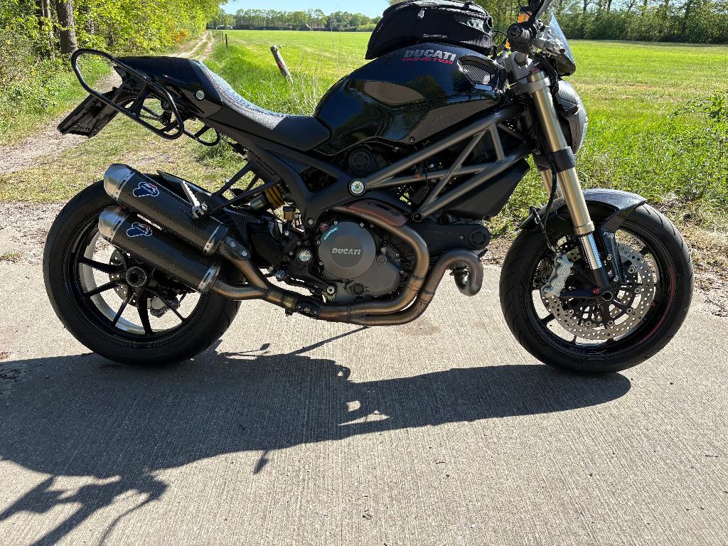 Ducati Monster 1100 EVO '2011, Motoren, Motoren | Ducati, 2 cilinders, Occasion, Particulier, Meer dan 35 kW