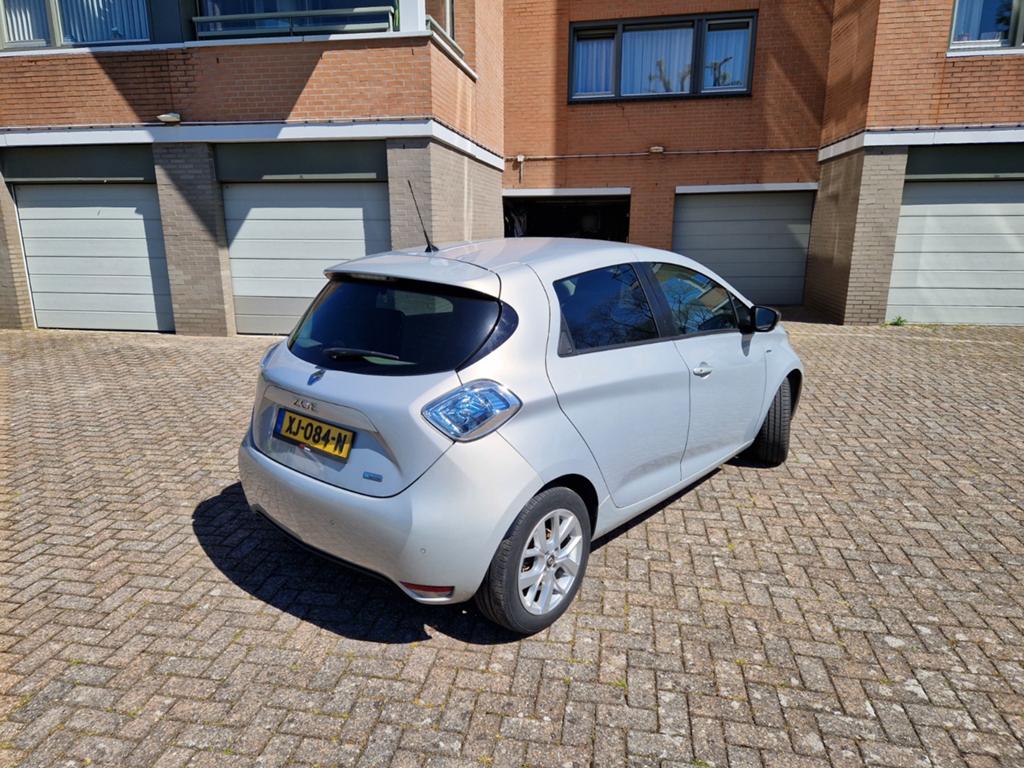 Renault ZOE R110 108pk 2019 Grijs, Auto's, Stof, Beige, 900 min, Origineel Nederlands