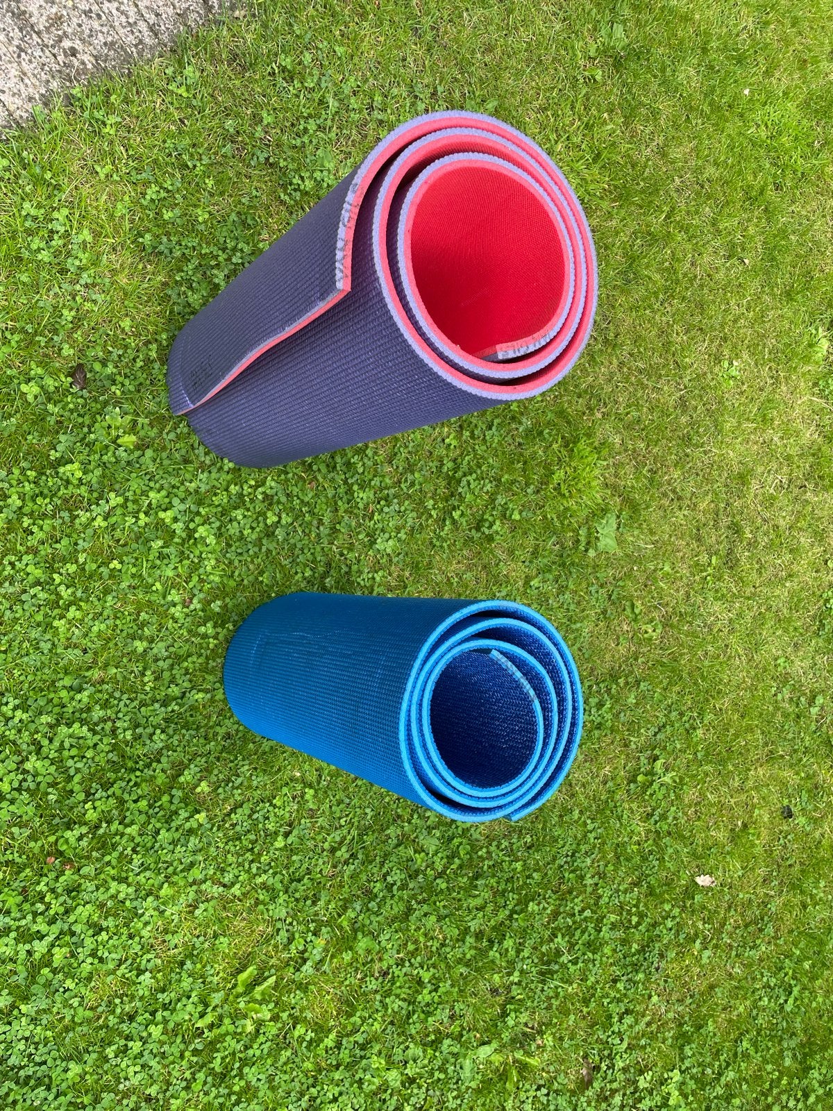 Set van 2 yogamatten - Blauw en Paars/Rood, Ophalen of Verzenden, Gebruikt, Yogamat