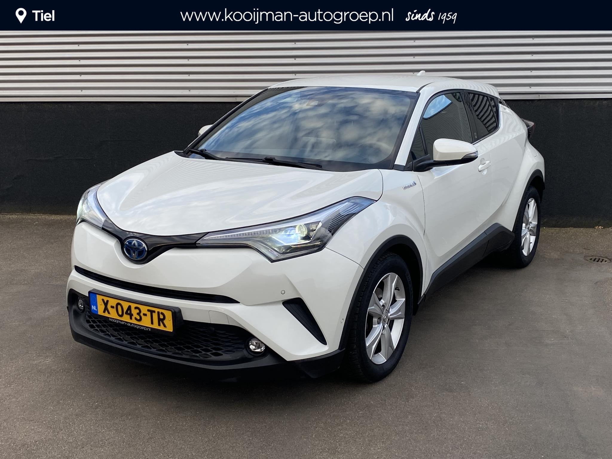 Toyota C-HR 1.8 Hybrid Dynamic edition Stoel- & stuurverwarm, Auto's, Stof, Euro 6, 4 cilinders, 26 km/l