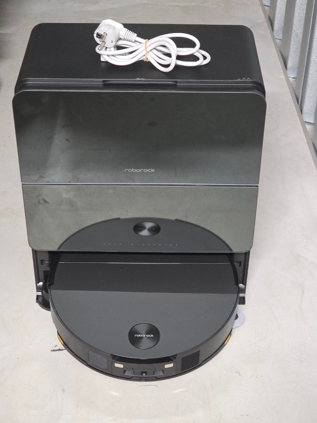⚠️ Sold - Roborock Saros 10 Zwart, Witgoed en Apparatuur, Stofzuigers, Zo goed als nieuw, Robotstofzuiger, Ophalen of Verzenden