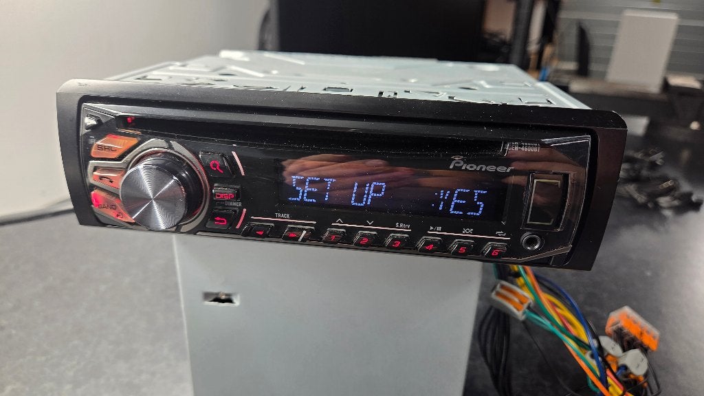 Pioneer DEH-4600BT Autoradio - Bluetooth, USB, AUX, Ophalen, Gebruikt