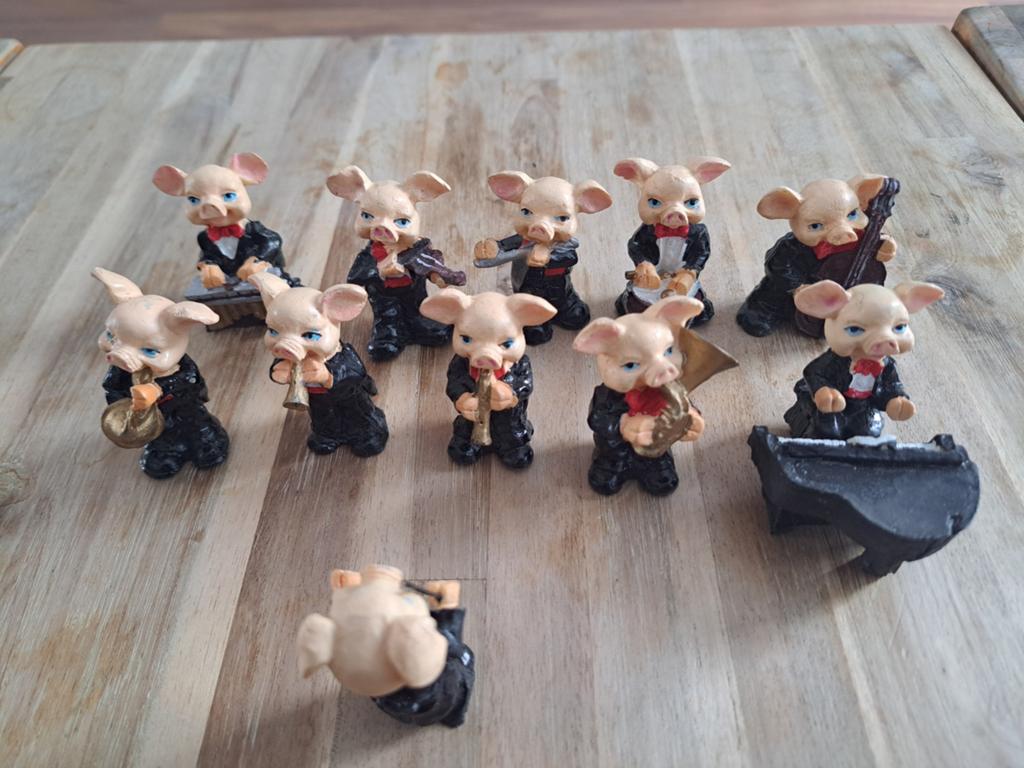 Varkensorkest, Ophalen of Verzenden, Zo goed als nieuw, Beeldje of Figuurtje
