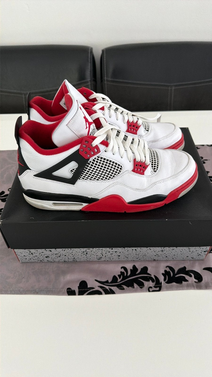 Air Jordan 4 Fire Red Maat 46, Wit, Ophalen of Verzenden, Sneakers of Gympen, Gedragen