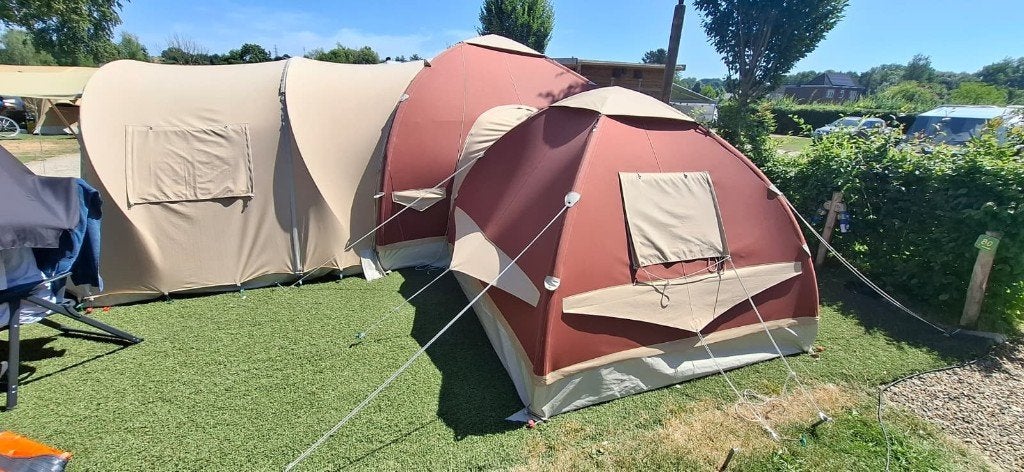 Karsten tent 350cm + 220cm bordeaux, voortent en aanhanger!, Ophalen, Zo goed als nieuw, Tot en met 6