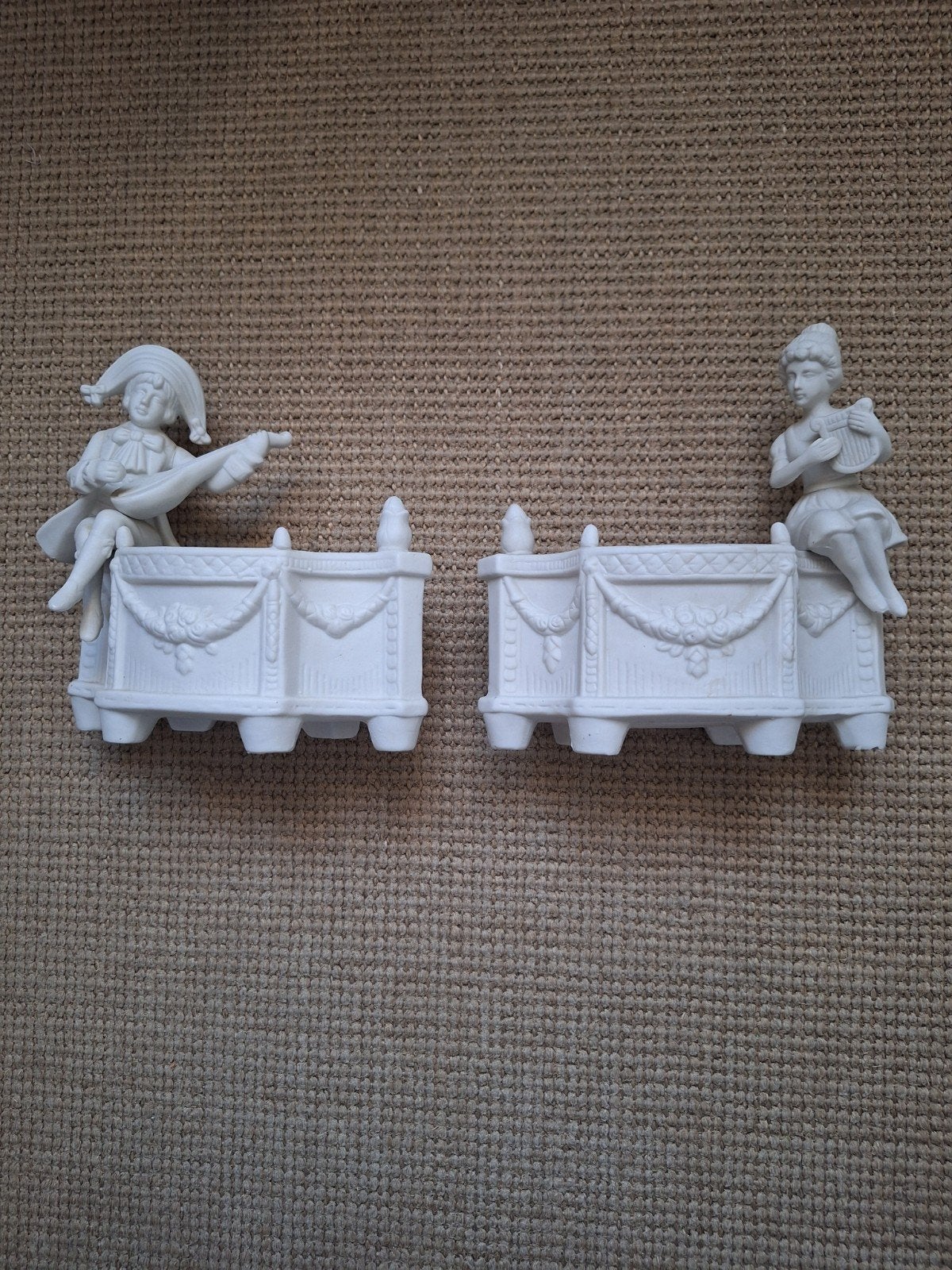 2 Antieke bisque porseleinen jardinières Luit- en Harpspeler, Ophalen of Verzenden