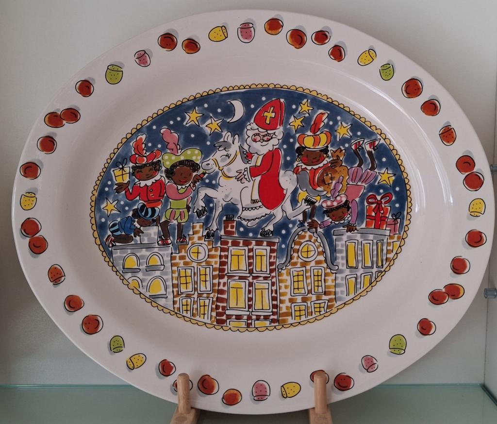 Blond Amsterdam Sinterklaas schaal, Huis en Inrichting, Keuken | Servies, Blond Amsterdam, Ophalen of Verzenden, Aardewerk, Schaal of Schalen