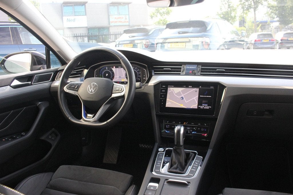 Volkswagen Passat Variant 1.4 TSI PHEV GTE Business | Trekha, Auto's, Volkswagen, Gebruikt, 4 cilinders, Zwart, 1600 kg