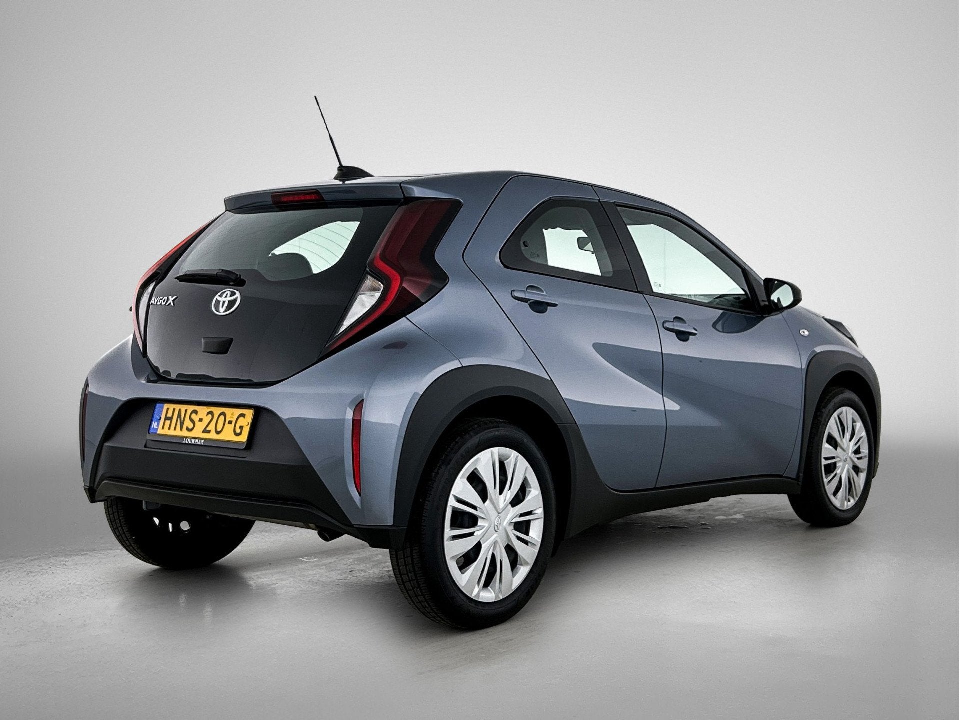 Toyota Aygo X 1.0 VVT-i MT Play | NL dealeronderhouden |, Auto's, Gebruikt, Euro 6, 920 kg, 4 stoelen