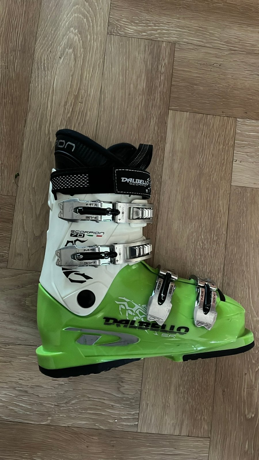 Dalbello Scorpion 225 Skischoenen - Zo goed als nieuw, 160 tot 180 cm, Schoenen, Zo goed als nieuw, Skiën