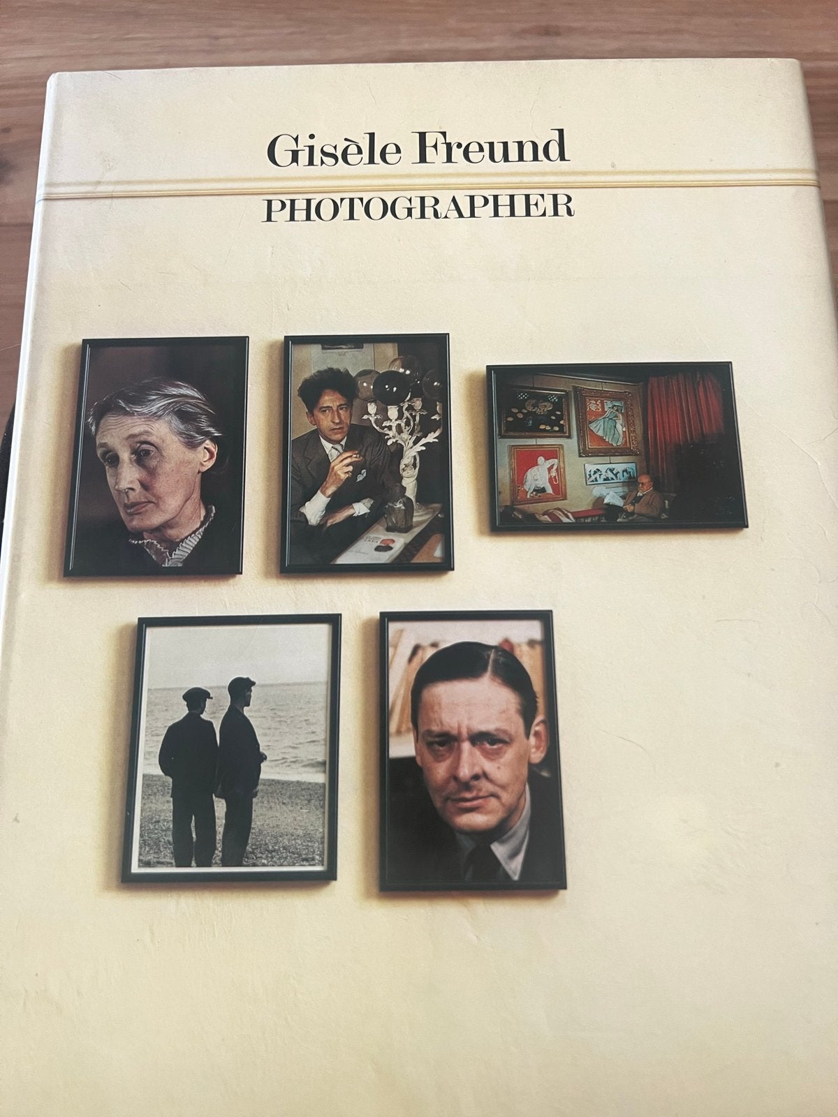 Gisèle Freund: Fotograaf - Boek over iconische portretten, Ophalen of Verzenden, Gelezen, Fotografen