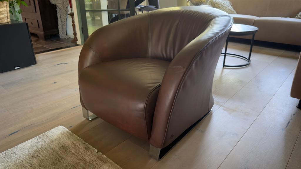 Natuzzi Liz Leren fauteuil - Bruin - Zo goed als nieuw, Ophalen, Zo goed als nieuw, 75 tot 100 cm, Leer