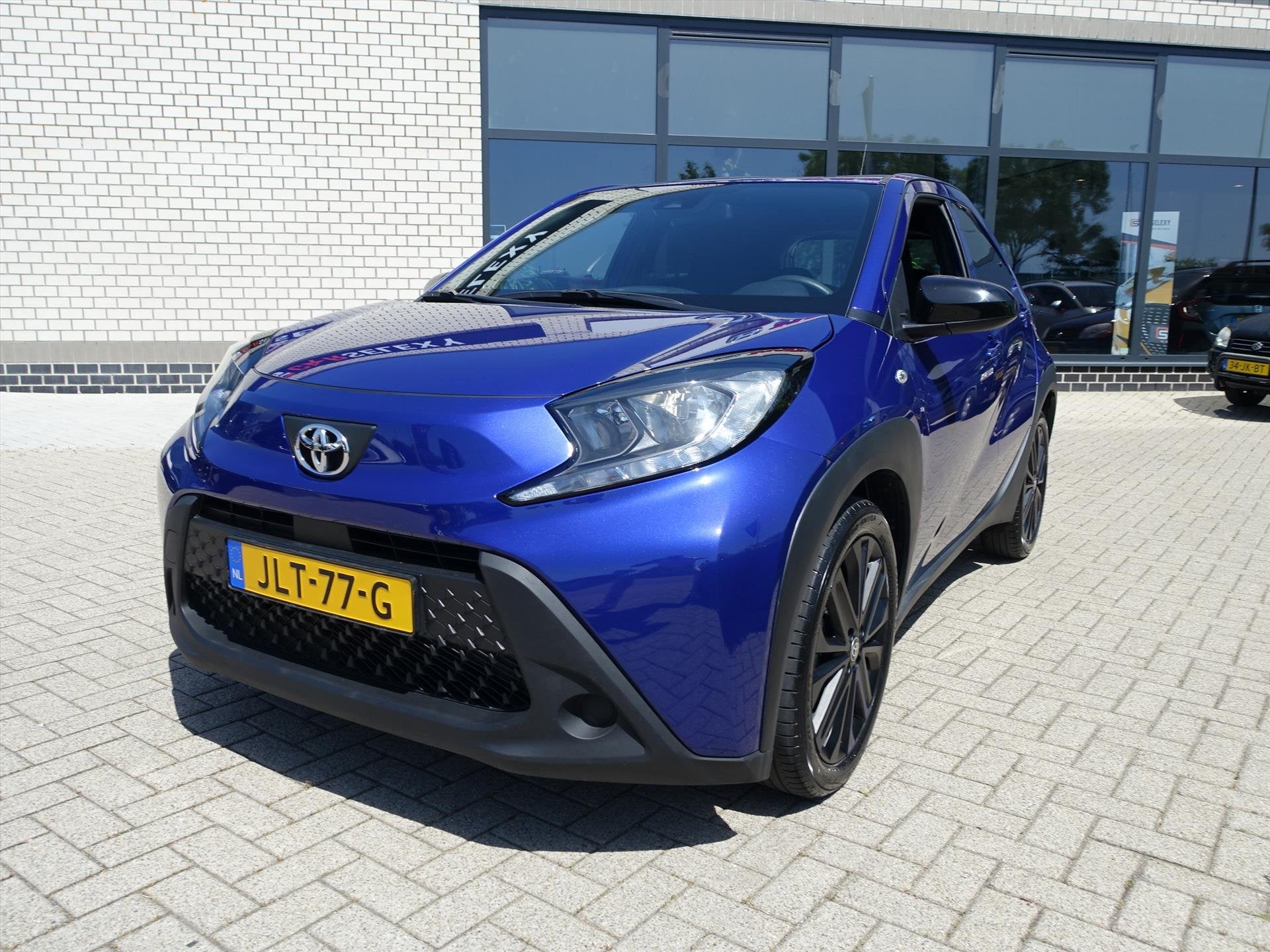 TOYOTA Aygo X 1.0 VVT-i MT 72pk Play 18 INCH LM-Velgen en 39, Auto's, Stof, Gebruikt, Handgeschakeld, 3 cilinders