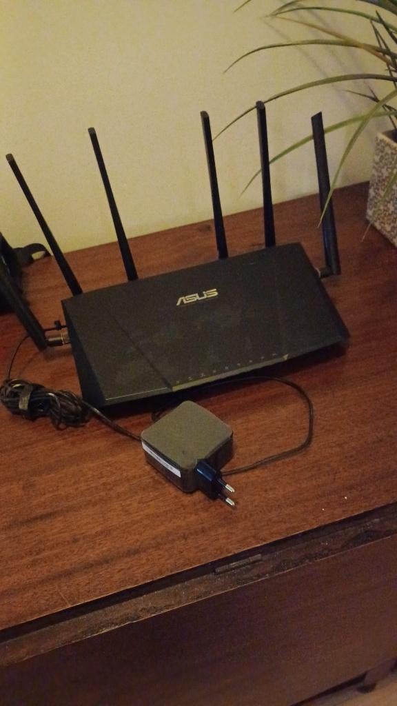 Asus AC3200 tri-band, Computers en Software, Ophalen of Verzenden, Gebruikt, Router, Asus