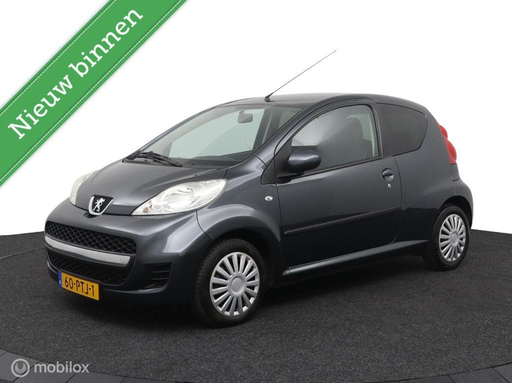 Peugeot 107 1.0-12V XS /apk 12-2026, Auto's, Peugeot, Stof, Gebruikt, 4 stoelen, 68 pk