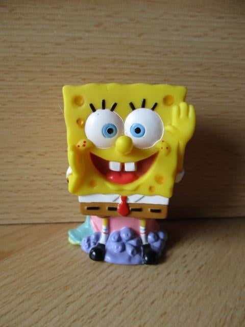 Spongebob kunststof poppetje  8cm, Ophalen of Verzenden, Zo goed als nieuw