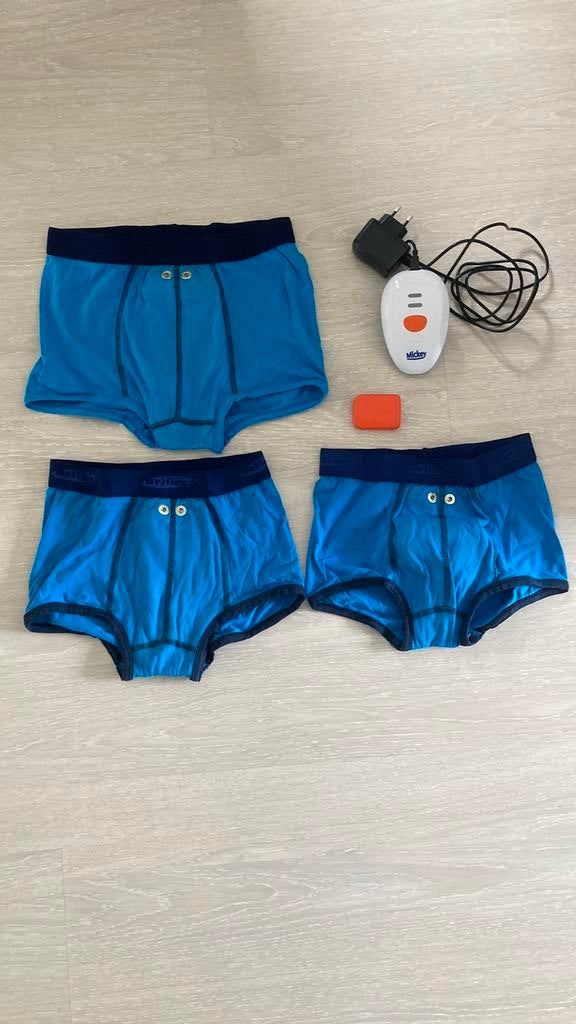 Mickey Plaswekker met 3 plaswekkerbroekjes 140/152, Ophalen, Gebruikt