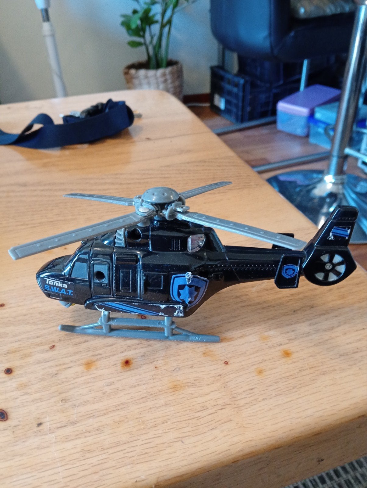 tonka miniatuur heliecopter, Overige merken, 1:72 tot 1:144, Helikopter, Ophalen of Verzenden