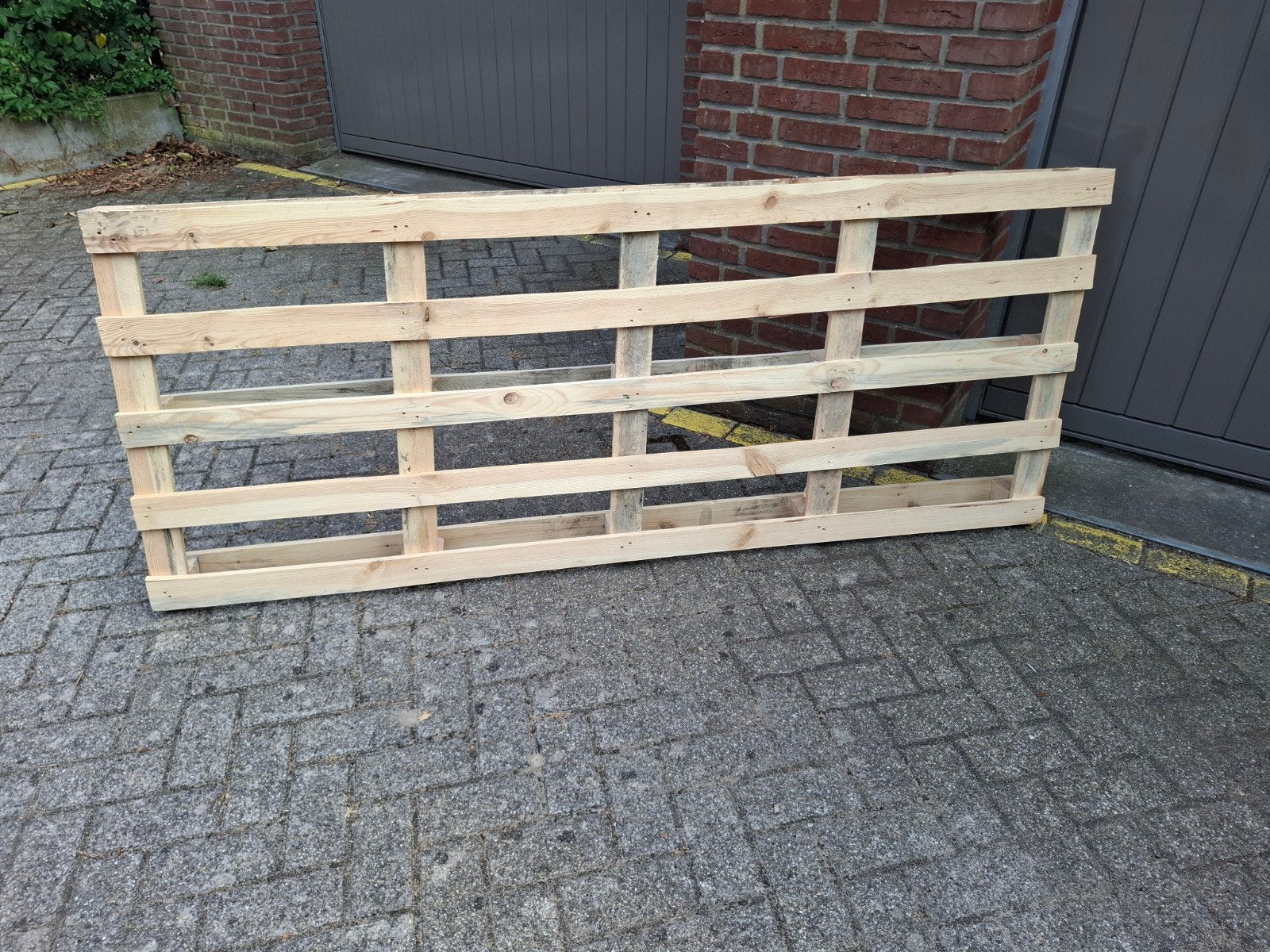Gratis pallet, Ophalen, 250 tot 300 cm, 50 mm of meer, Vuren