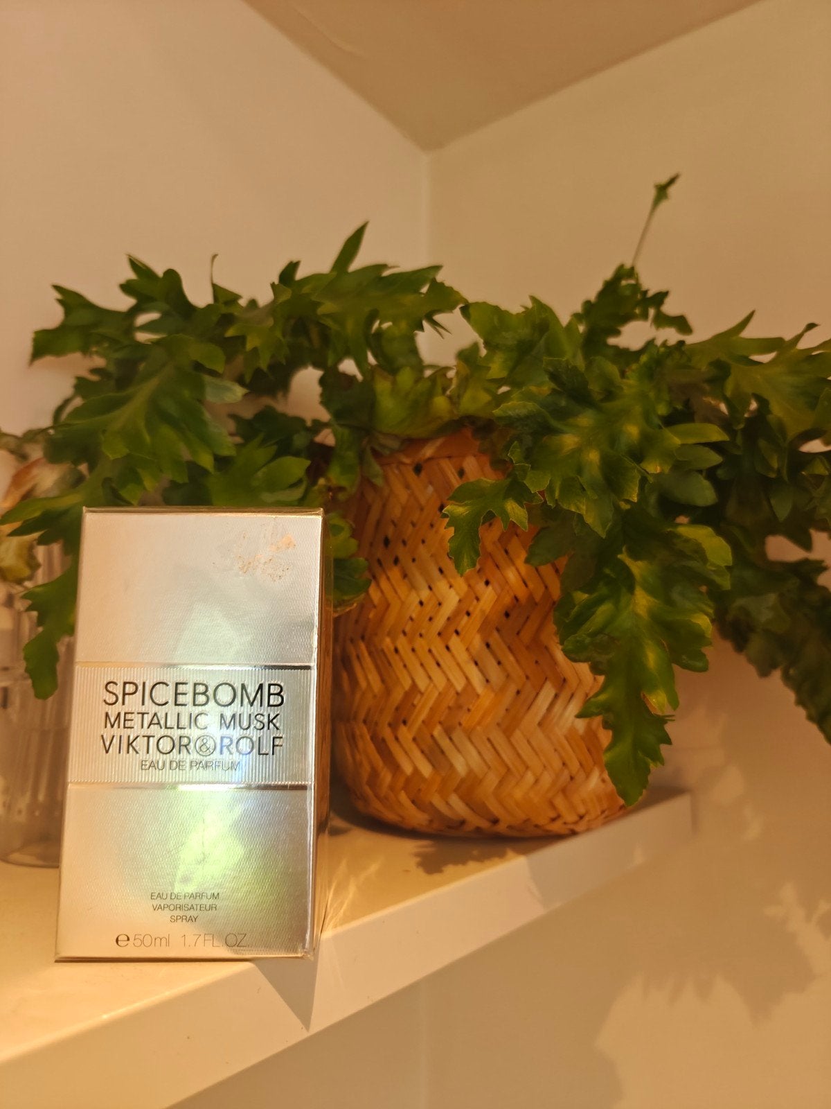 Viktor&Rolf Spicebomb Metallic Musk 50ml - Nieuw, Sieraden, Tassen en Uiterlijk, Uiterlijk | Parfum, Ophalen of Verzenden, Nieuw