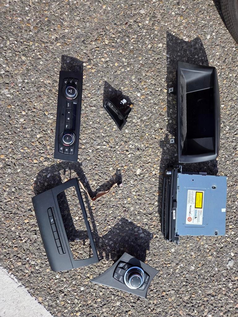 BMW E81/82/87/88 Navigatie Scherm + iDrive + Climate Control, Ophalen of Verzenden, Gebruikt, BMW