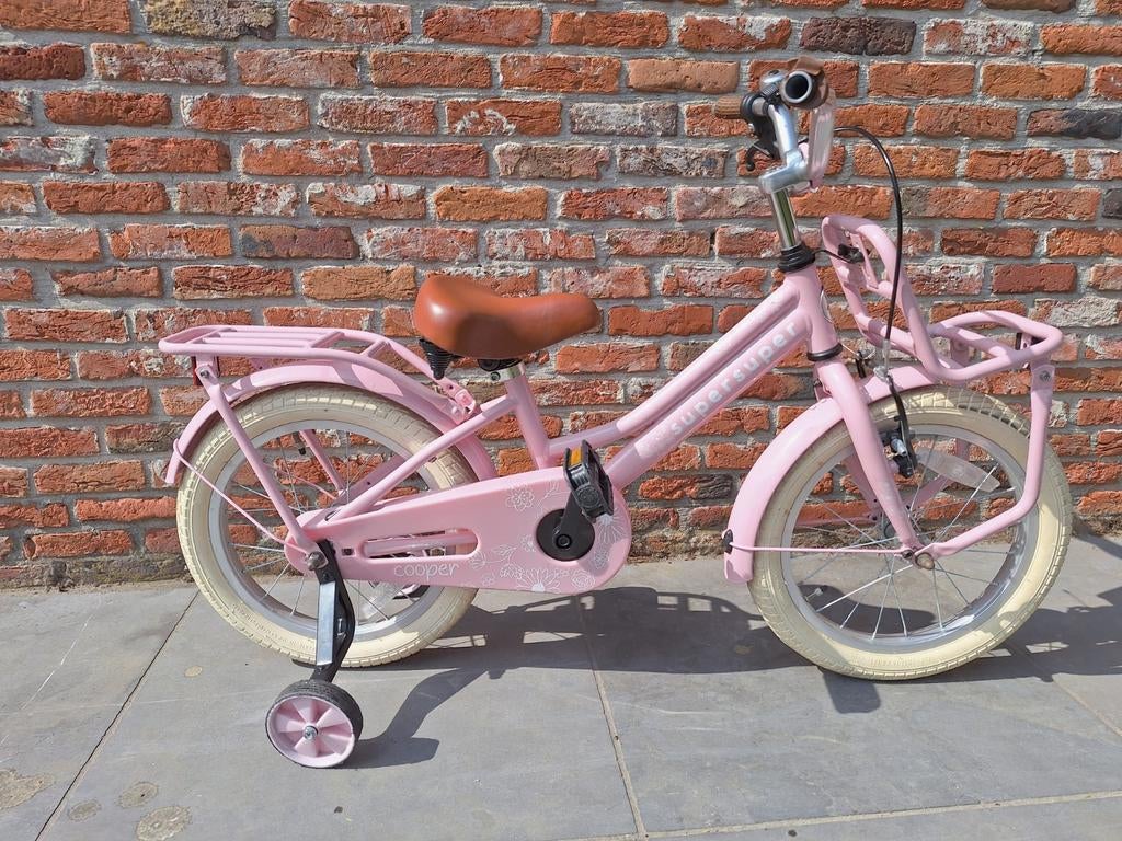 Roze SuperSuper Cooper kinderfiets 16 inch met zijwieltjes, Fietsen en Brommers, Fietsen | Kinderfietsjes, Ophalen, Gebruikt, 16 tot 20 inch