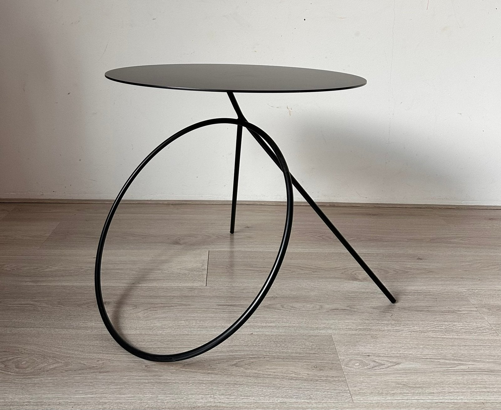 4x Viccarbe design bijzettafels, Minder dan 55 cm, Gebruikt, Rond, Ophalen