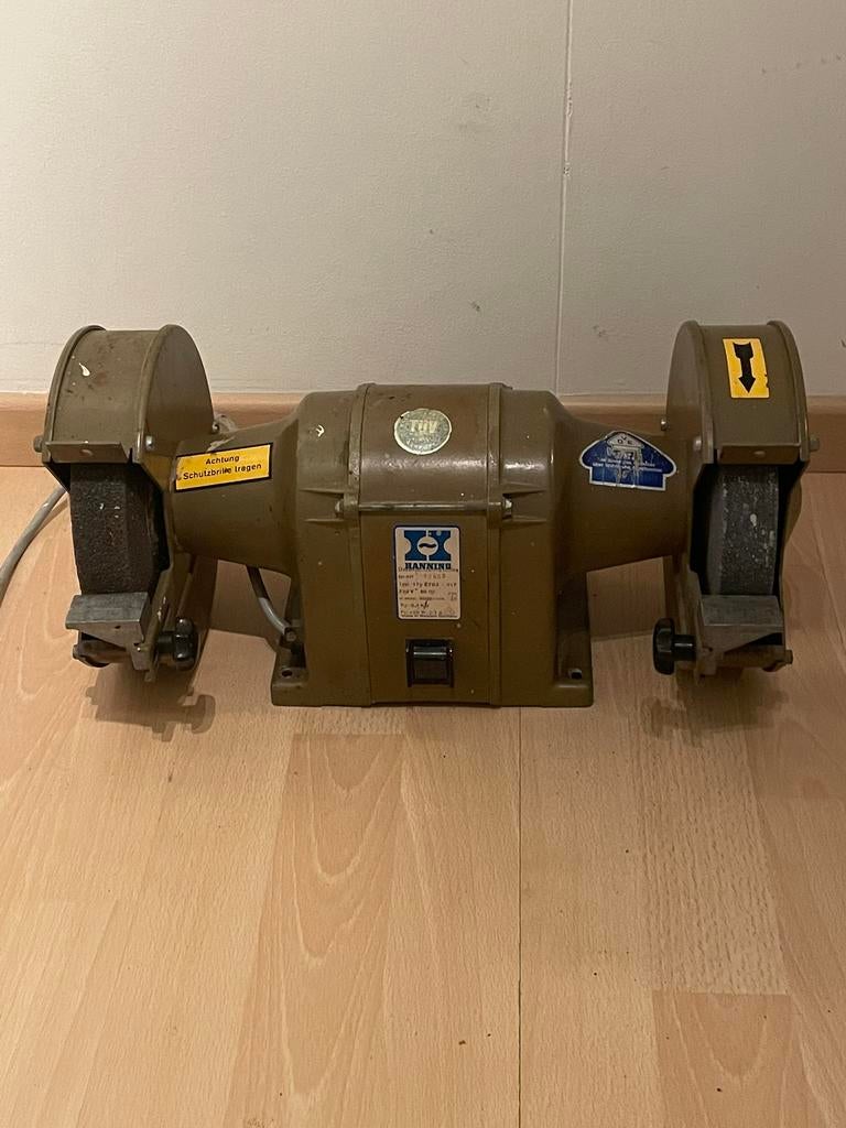 Slijpmachine, Ophalen, Gebruikt, Minder dan 700 watt, Werkbankslijpmachine