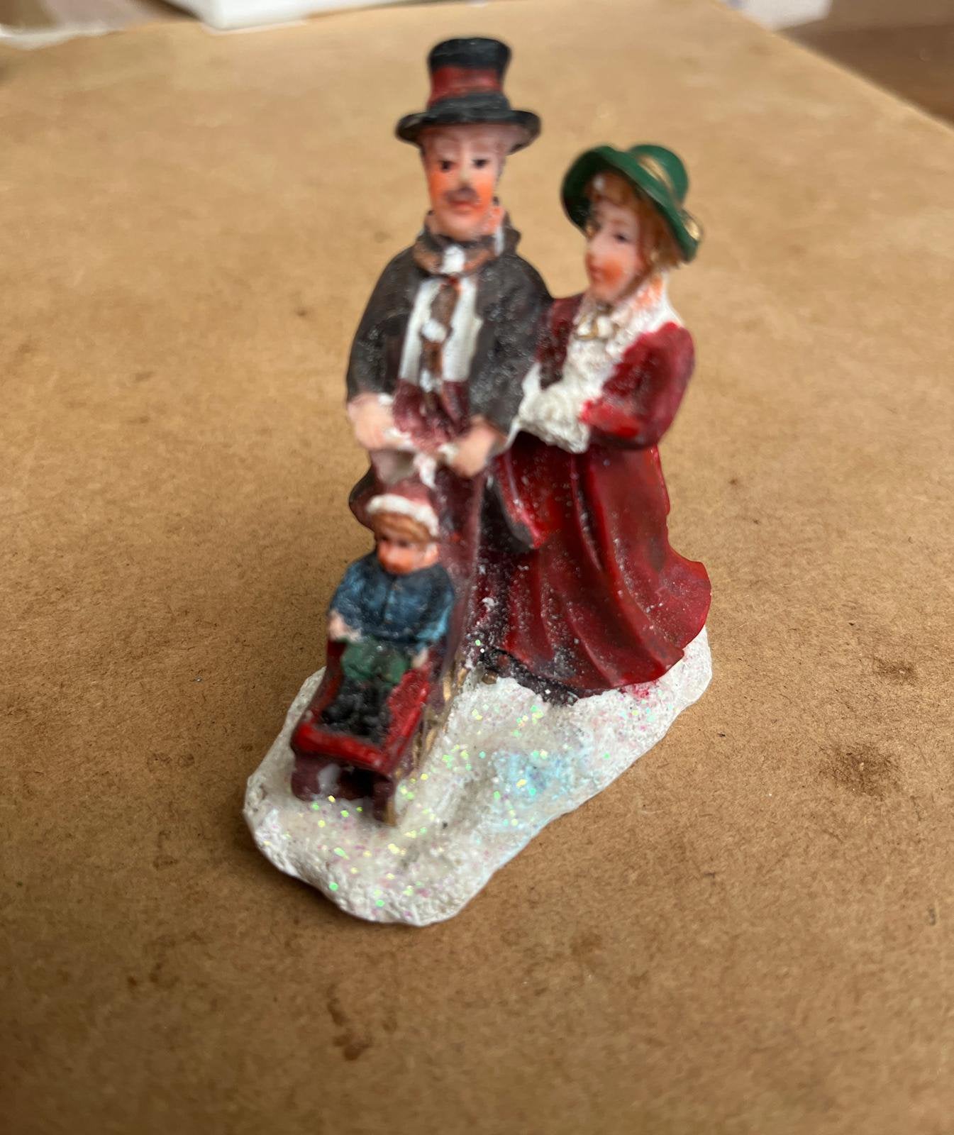 8 verschillende figuren Lemax Caddington Village, Diversen, Kerst, Ophalen of Verzenden, Zo goed als nieuw
