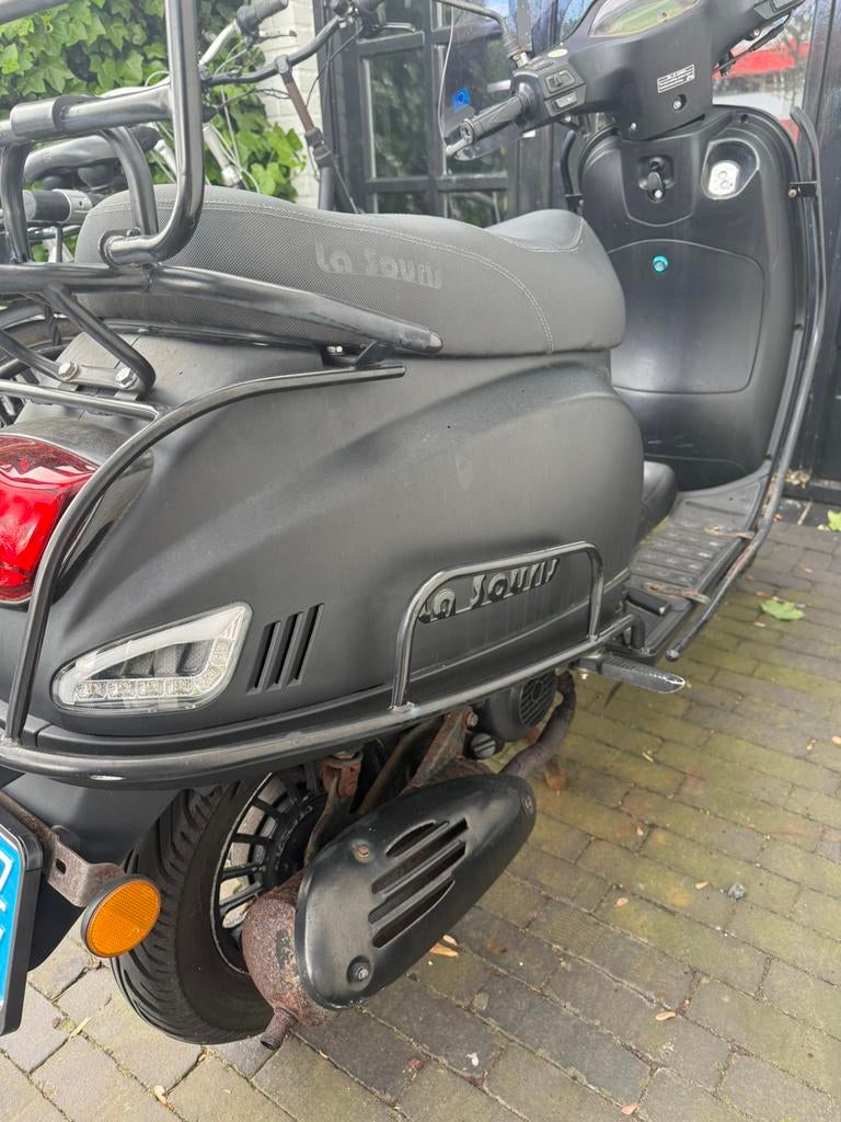 Mat zwarte la sourris scooter, Ophalen, Gebruikt, Benzine, Overige merken