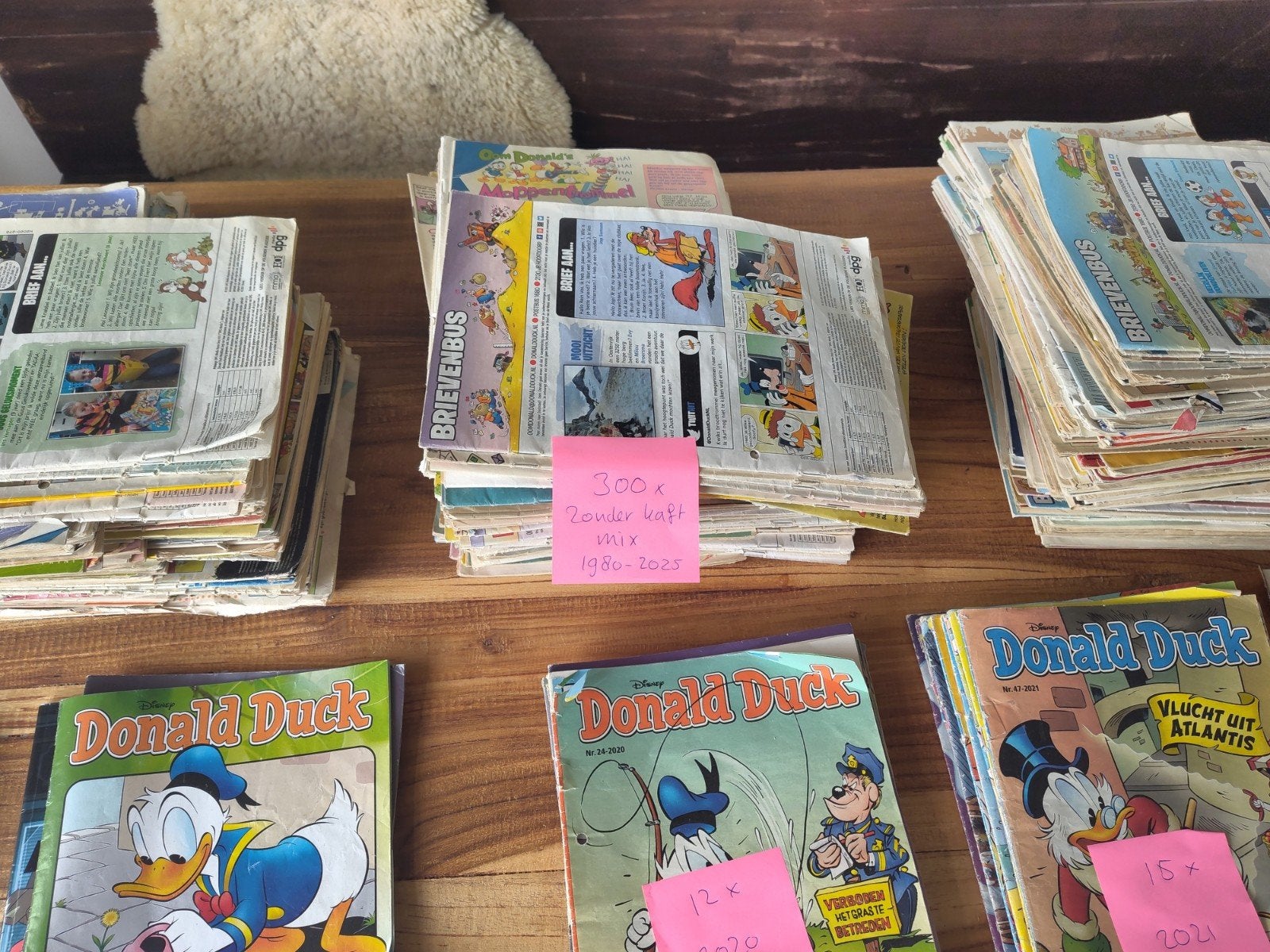 300 duckies zonder kaft GRATIS, Boeken, Meerdere comics, Ophalen of Verzenden, Gelezen, Europa