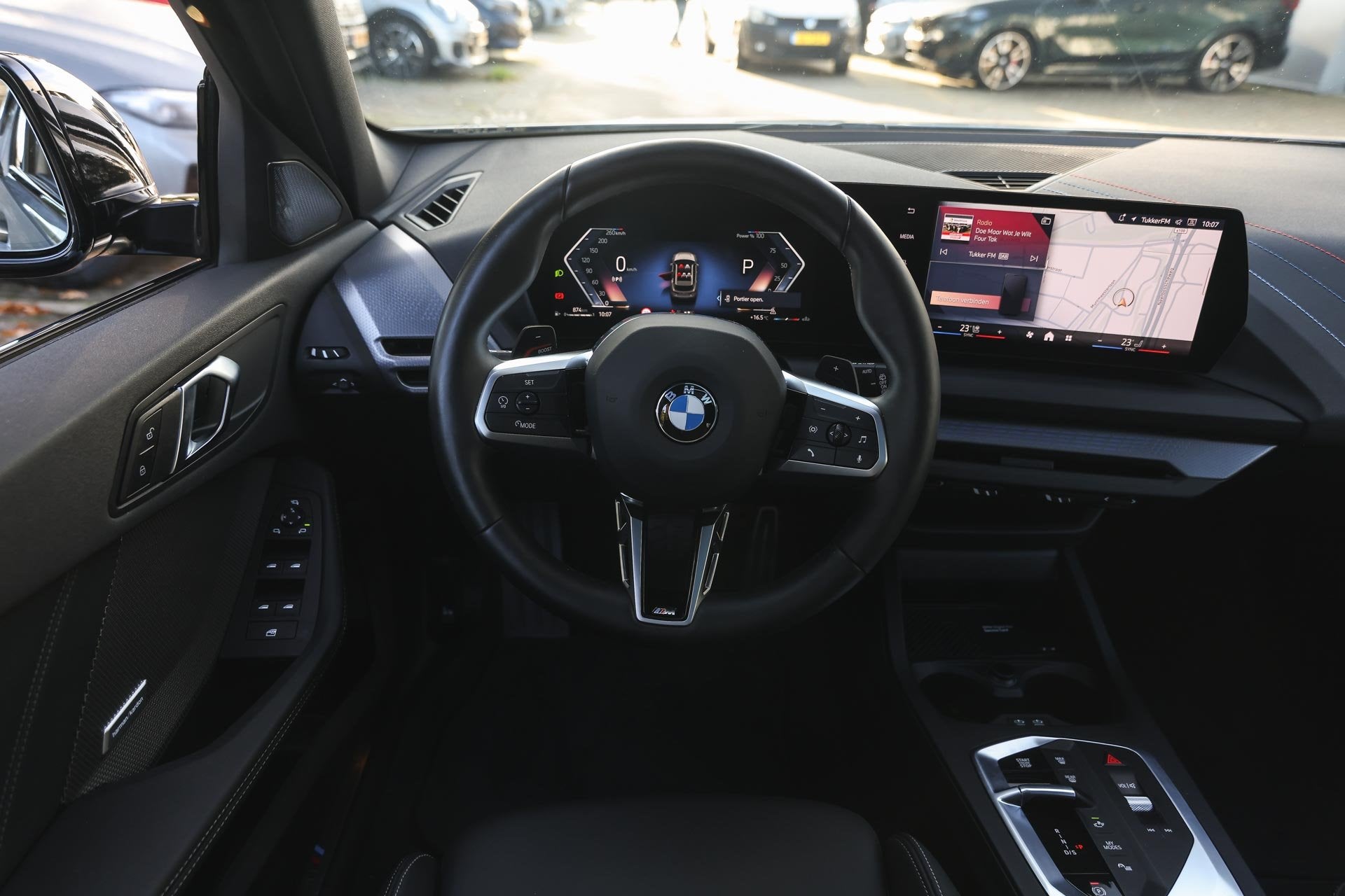 BMW 1 Serie 120 M Sport Automaat / Trekhaak / Panoramadak /, Dealer onderhouden, Gebruikt, 156 pk, Met garantie (alle)