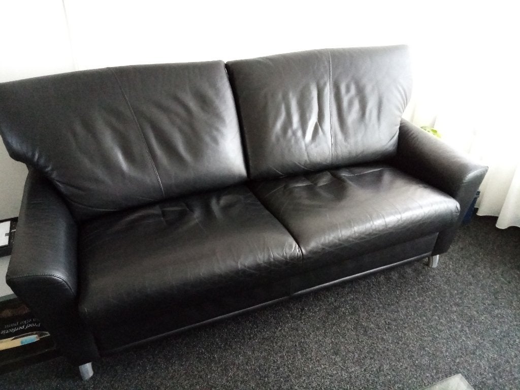 Te koop 2,5 zits zwarte lederen Leolux bank., Ophalen, Gebruikt, Tweepersoons, Rechte bank