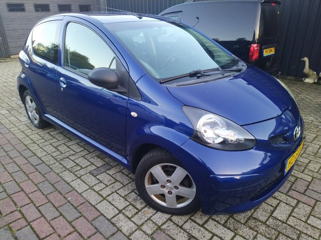 Toyota Aygo 1.0-12V Sport 3e eigenaar nw apk 5drs airco, Auto's, Voorwielaandrijving, Gebruikt, 68 pk, Bedrijf