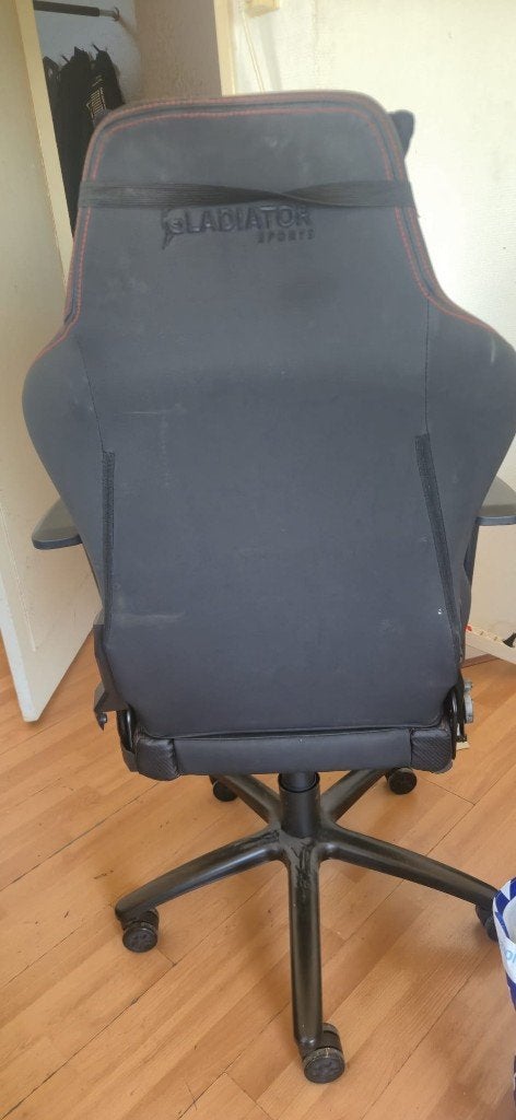 Gladiator Esports Gamestoel - Zwart, Ophalen, Gebruikt, Balstoel, Zwart