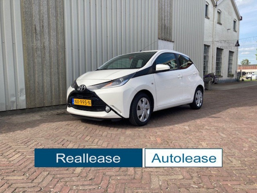 Toyota AYGO 1.0 VVT-i X-play Achteruitrijcamera Airco apple, Auto's, Toyota, Bedrijf, Aygo, Airconditioning, Bluetooth, Boordcomputer
